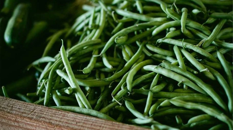 Yếu tố lãi suất và chính trị tác động đến thị trường vàng.
